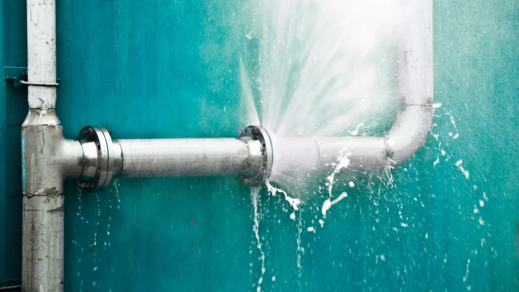 How to prevent burst pipes in chadstone during winter 8 Banner 2